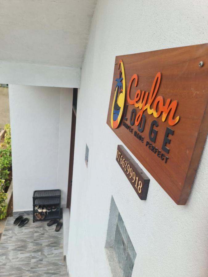 Ceylon Lodge - Airport Transit Hostel Negombo Exteriör bild